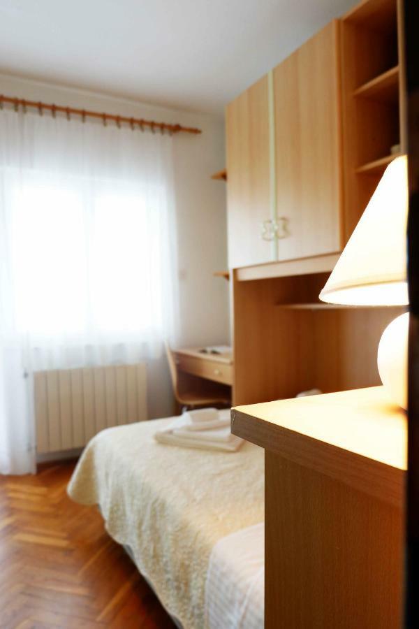 Apartment Ponos Veglia Exterior foto