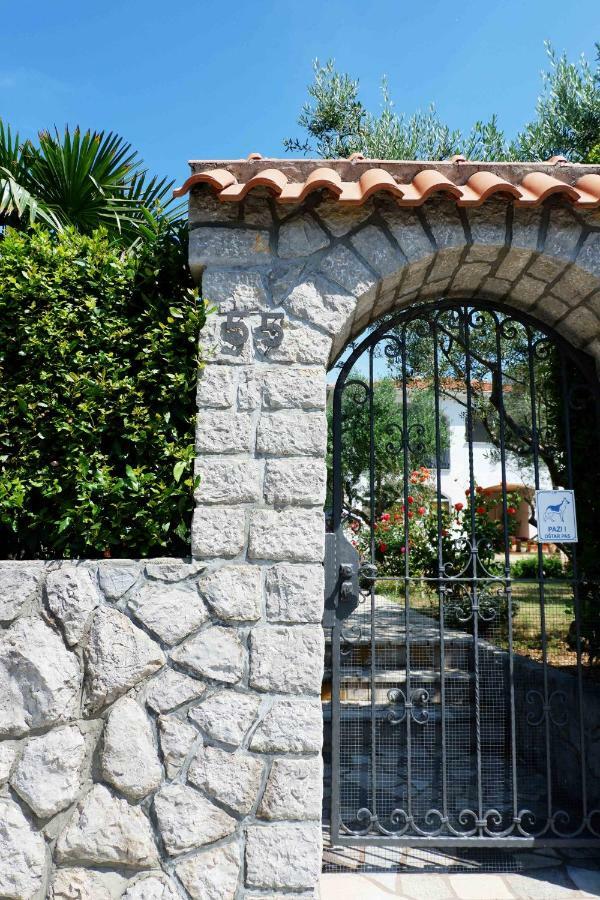 Apartment Ponos Veglia Exterior foto