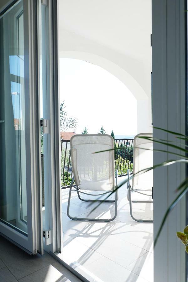 Apartment Ponos Veglia Exterior foto